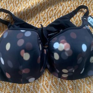 NWT Torrid Lightly Lined Bra. Size 46C.